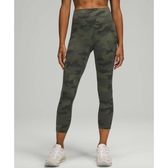 Lululemon Wunder Train High-Rise Crop 23" - Picture 1 of 9